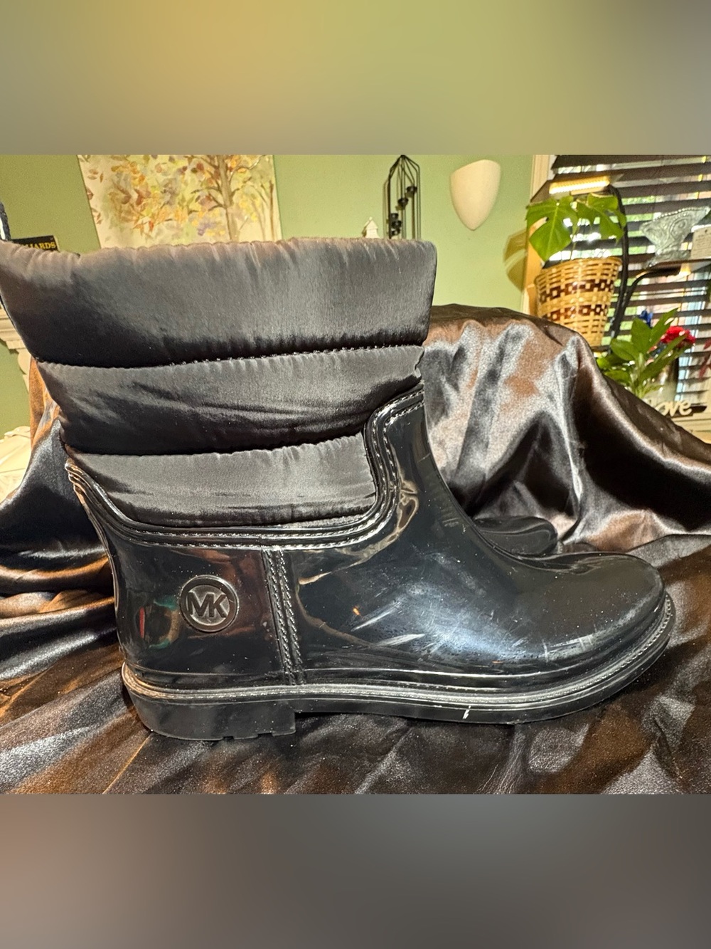 Michael Kors Black Patent Quilted Rain/Winter Puffer Boots